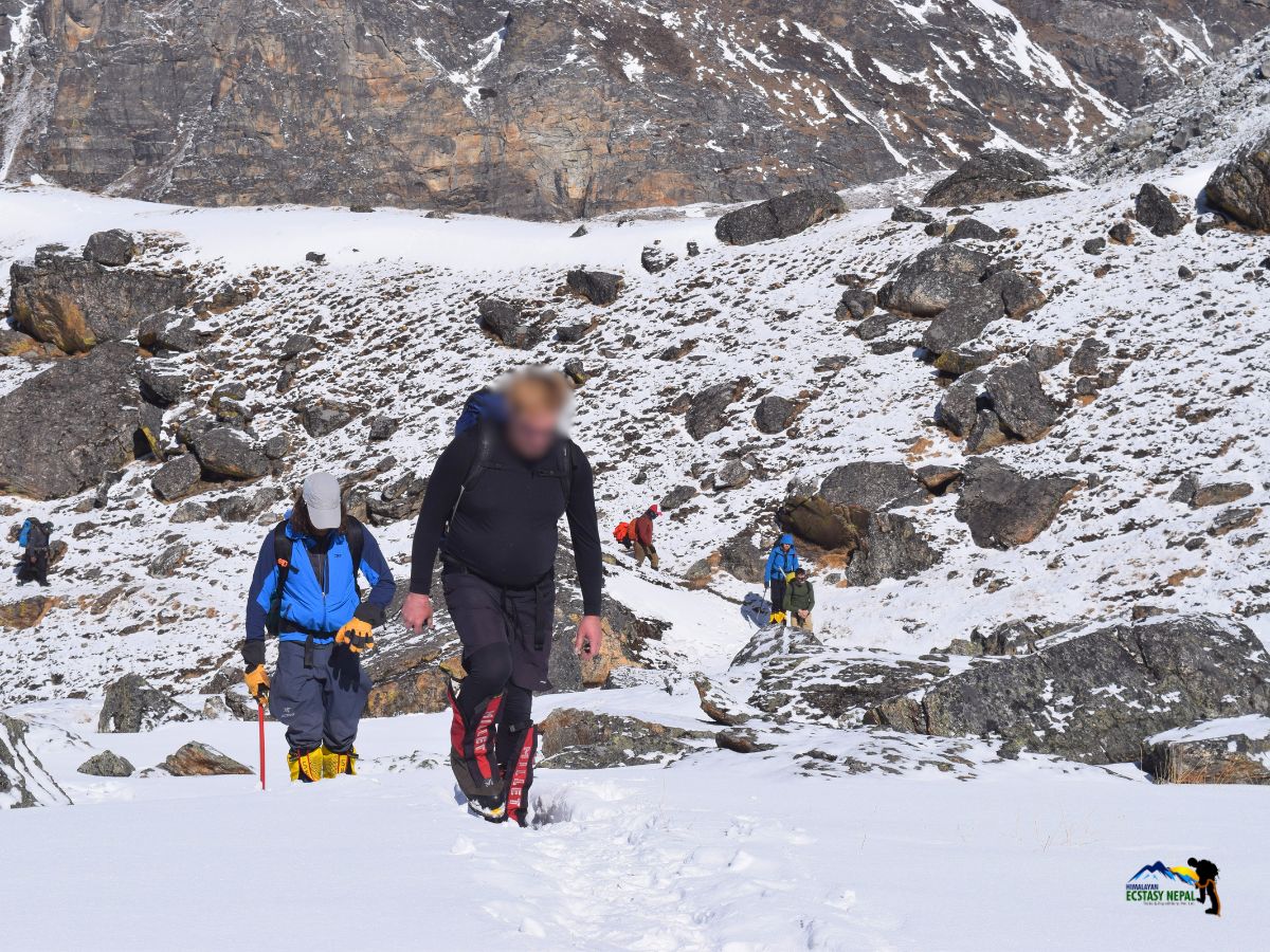 mount everest summit preparation
