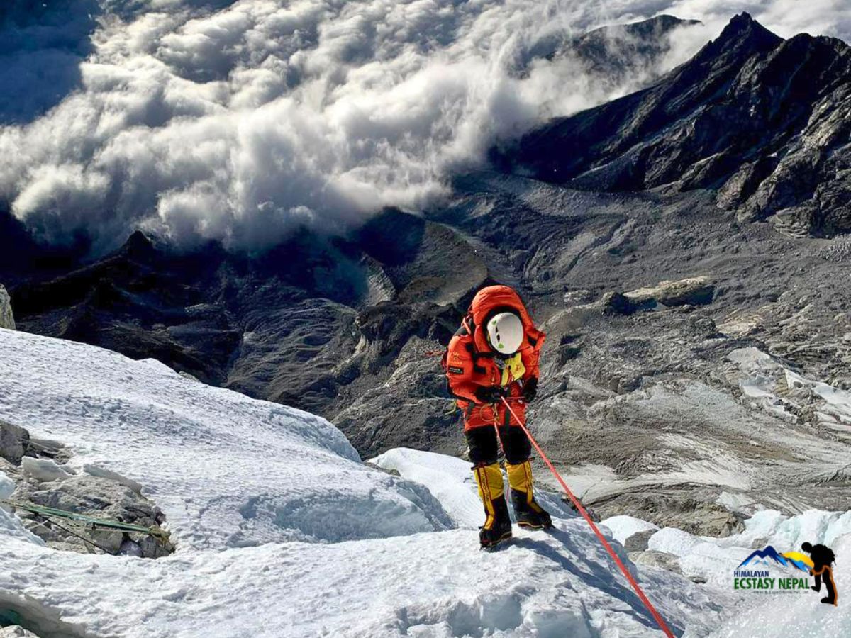 ama dablam fixed rope ascent