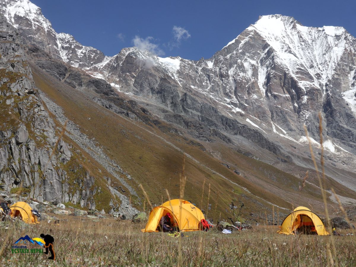 api himal trek camps