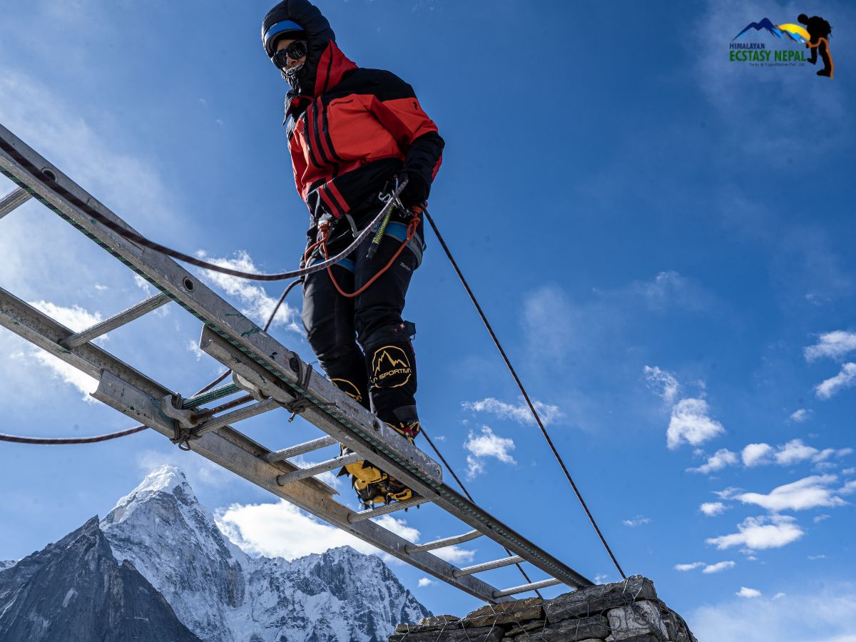 island peak climbing route