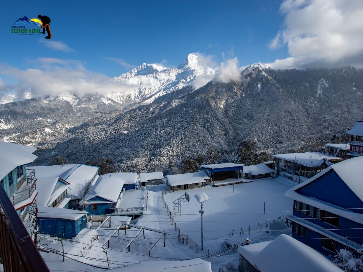 ghorepani in snow